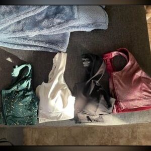 Front Zip Sports Bra Small (4)